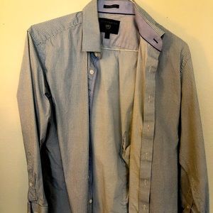 Casual long sleeve dress shirt!